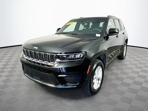 Certified 2024 Jeep Grand Cherokee Laredo X w/ Luxury Tech Group I AWD/4WD image 6