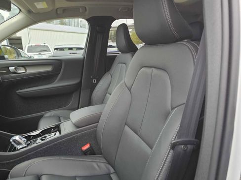 New 2026 Volvo XC40 B5 Plus w/ Protection Package Premier image 22