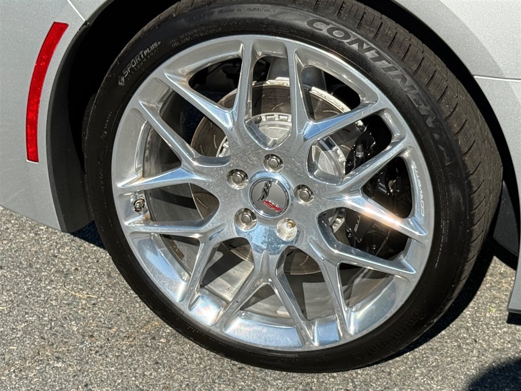 Used 2017 Chevrolet Corvette Stingray Coupe RWD image 34