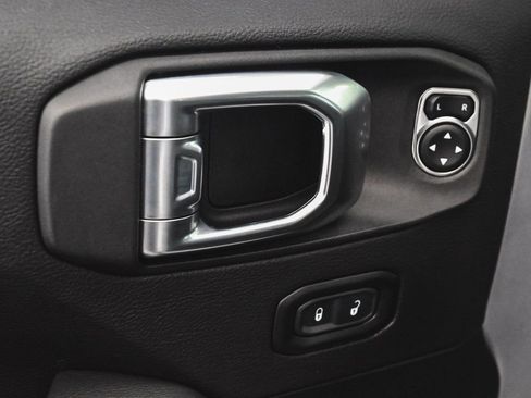 Used 2023 Jeep Wrangler Unlimited Sahara w/ Cold Weather Group image 9