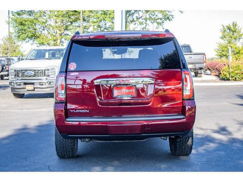 Used 2020 GMC Yukon Denali w/ Open Road Package AWD/4WD image 7