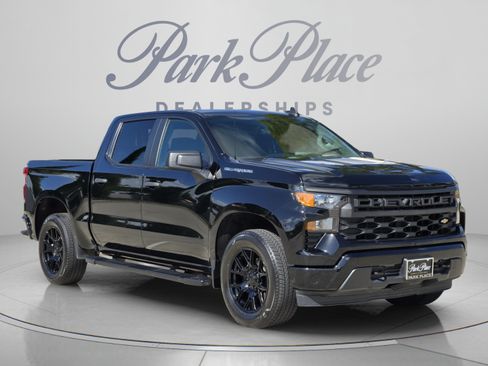 Used 2025 Chevrolet Silverado 1500 Custom RWD image 7