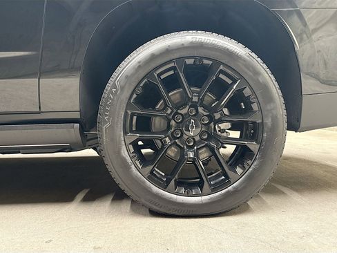 New 2026 Chevrolet Suburban High Country image 39