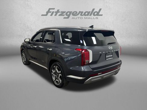 Used 2024 Hyundai Palisade Limited FWD image 3