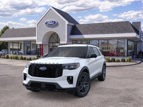 New 2026 Ford Explorer ST-Line w/ ST-Line Street Pack AWD/4WD image 2