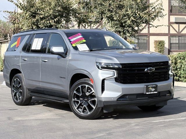 Used 2023 Chevrolet Tahoe RST w/ Luxury Package AWD/4WD image 2