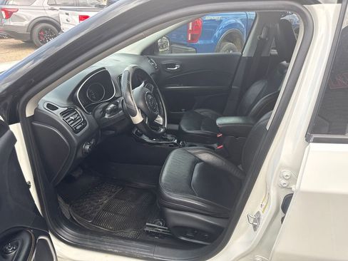 Used 2021 Jeep Compass Limited AWD/4WD image 11