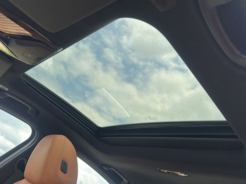 New 2026 BMW 330i Sedan w/ Premium Package image 13