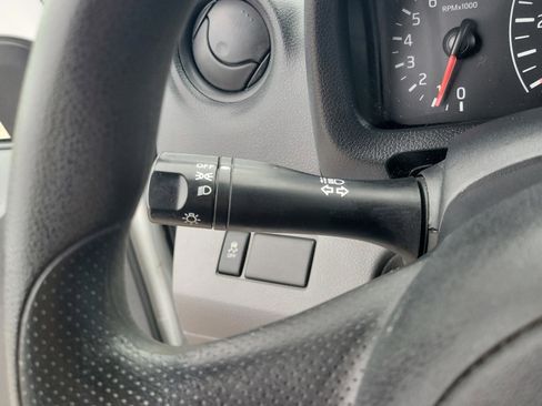 Used 2017 Nissan NV200 S image 21