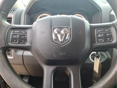Used 2018 RAM 1500 Express w/ Express Value Package AWD/4WD image 12