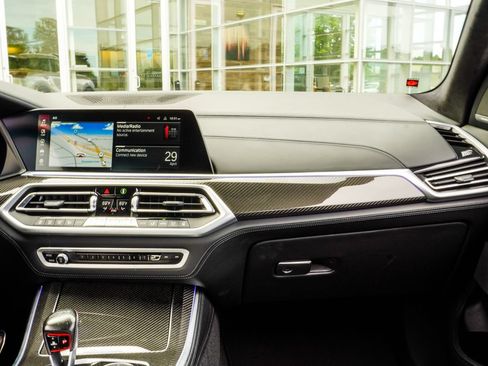 Used 2022 BMW X5 M w/ Executive Package AWD/4WD image 18