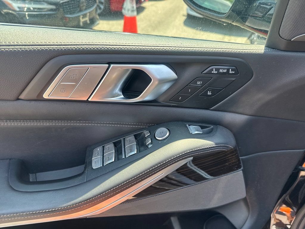 Used 2021 BMW X7 xDrive40i AWD/4WD image 41