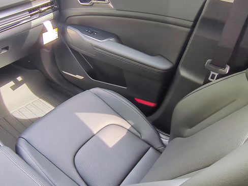 New 2026 Kia Sportage EX FWD image 15