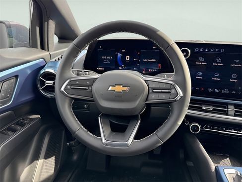 New 2026 Chevrolet Equinox EV LT image 13