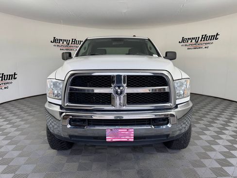 Used 2015 RAM 2500 Tradesman w/ Chrome Appearance Group AWD/4WD image 5