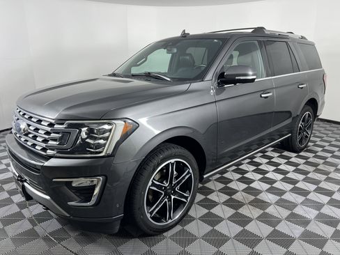 Used 2019 Ford Expedition Limited w/ Special Edition Package image 8