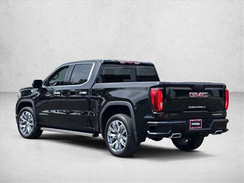 Used 2024 GMC Sierra 1500 Denali w/ Denali Reserve Package AWD/4WD image 8
