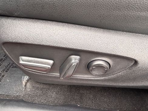 Used 2025 Toyota Grand Highlander FWD image 19