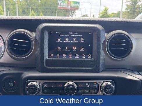 Used 2018 Jeep Wrangler Unlimited Sport S AWD/4WD image 17