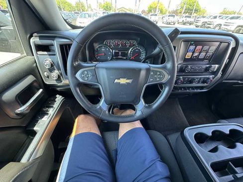 Used 2017 Chevrolet Silverado 1500 LT w/ High Desert Package AWD/4WD image 32