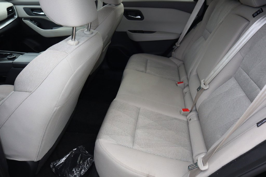 Certified 2025 Nissan Rogue SV AWD/4WD image 18