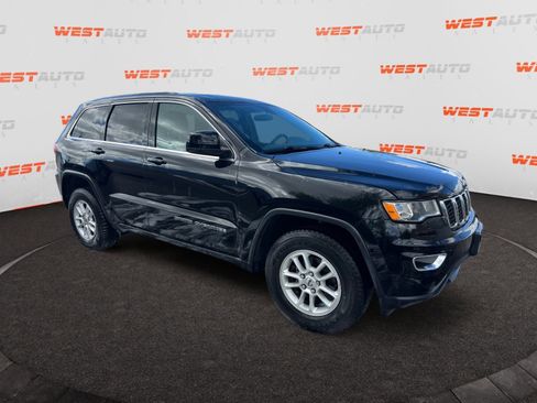 Used 2018 Jeep Grand Cherokee Laredo AWD/4WD image 7