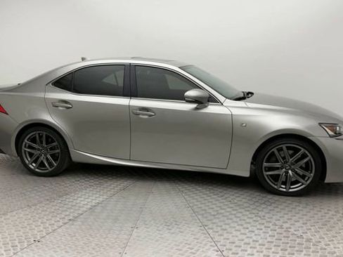 Used 2020 Lexus IS 300 F Sport w/ F Sport Package image 9