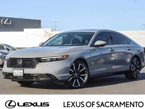 Used 2023 Honda Accord Touring image 1