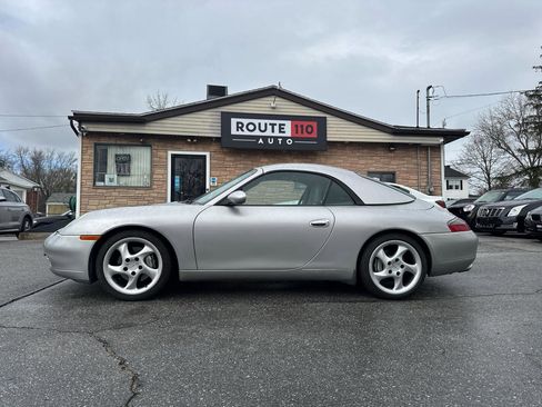 Used 2001 Porsche 911 Carrera 4 image 18