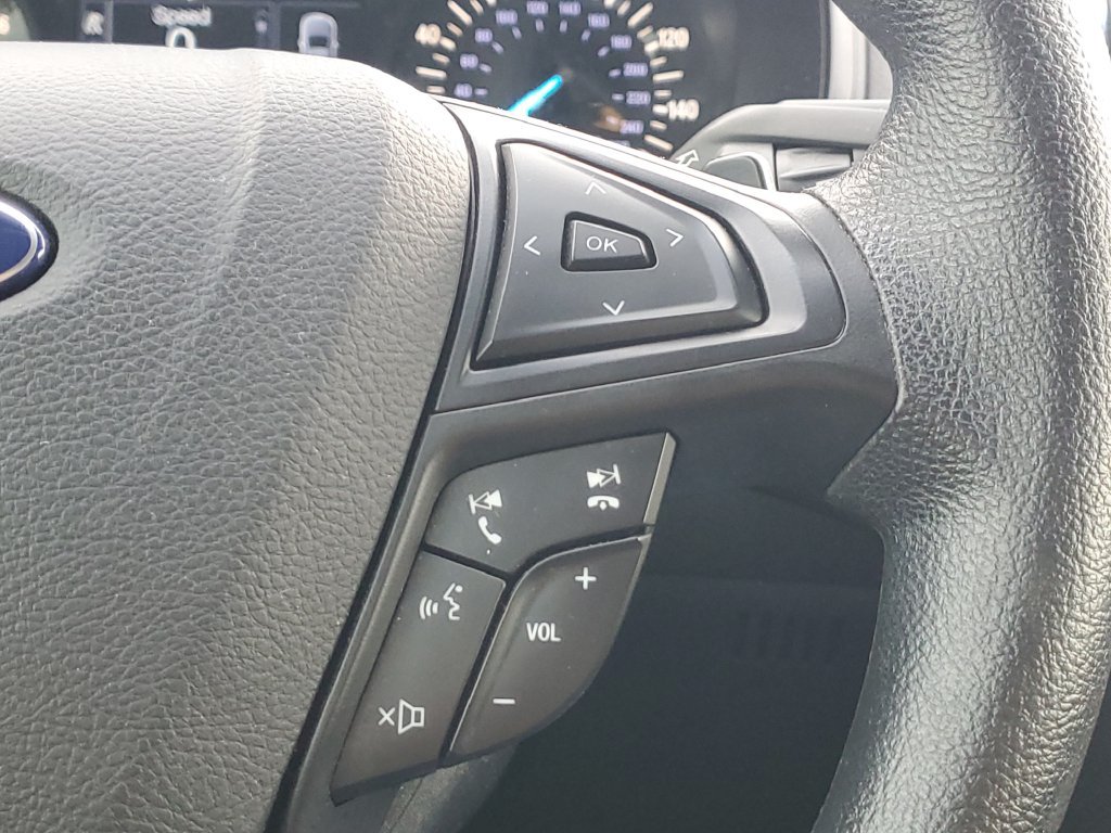 Used 2017 Ford Edge SE w/ Cargo Accessory Package FWD image 19