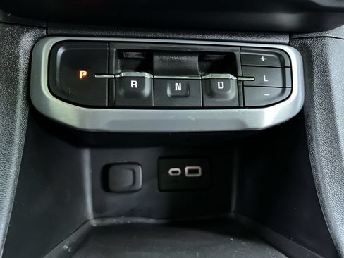 Used 2021 GMC Acadia SLE FWD image 24