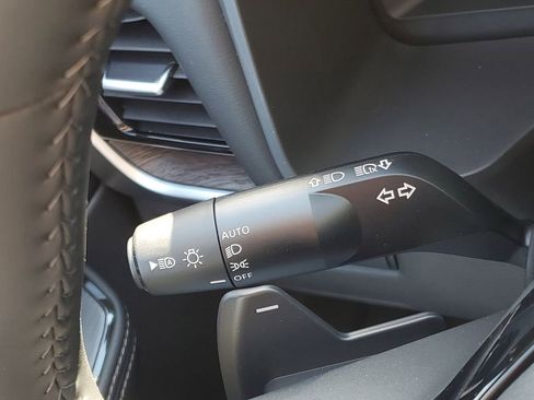 New 2026 Nissan Rogue Platinum image 18