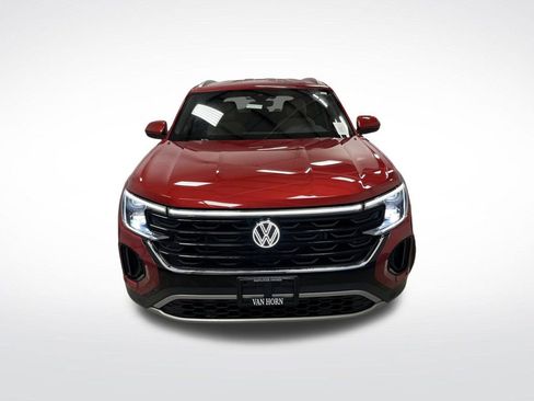 Used 2024 Volkswagen Atlas Cross Sport SE image 10