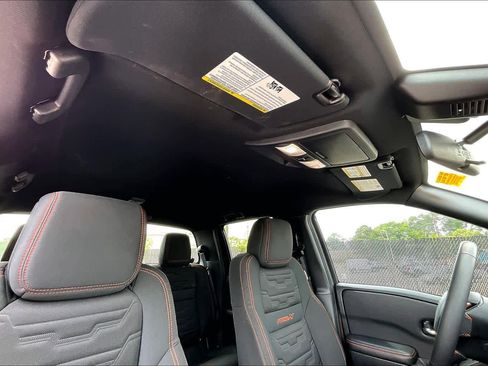 Used 2025 Nissan Frontier Pro-X w/ Pro Convenience Package RWD image 14