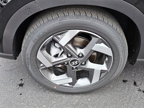 Used 2026 Hyundai Venue SEL FWD image 9