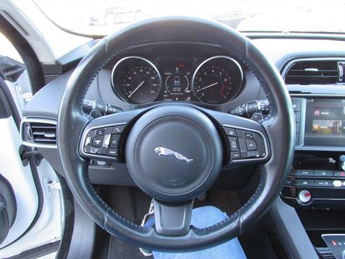 Used 2017 Jaguar F-PACE Prestige AWD/4WD image 14