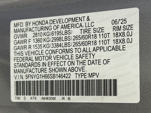 Used 2025 Honda Pilot TrailSport image 12