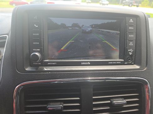 Used 2015 Dodge Grand Caravan SXT w/ Blacktop Package FWD image 10