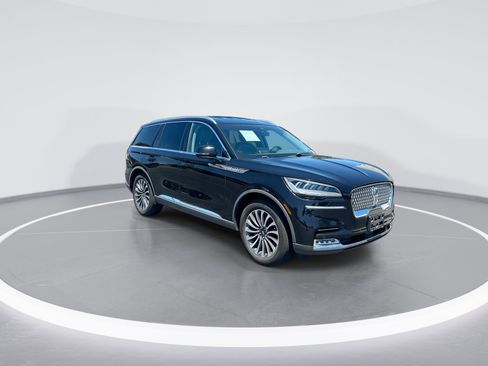 Used 2020 Lincoln Aviator Reserve w/ Elements Package Plus AWD/4WD image 2