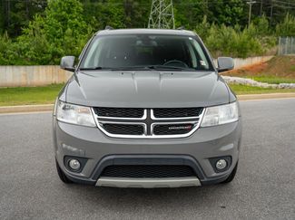 Used 2019 Dodge Journey SE w/ Safe & Sound Group FWD video 2