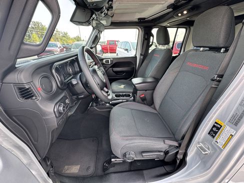 Used 2024 Jeep Wrangler Unlimited Rubicon image 11