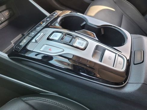 Used 2024 Hyundai Tucson Limited image 30