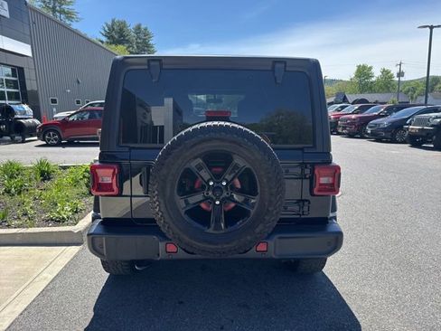 Used 2022 Jeep Wrangler Unlimited Sport AWD/4WD image 5