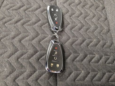 Used 2024 Chevrolet Equinox LT w/ LPO, Floor Liner Package FWD image 32