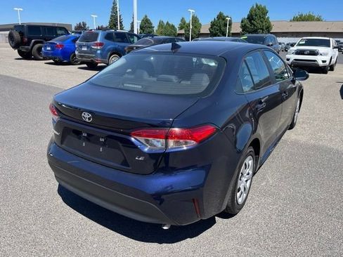 Used 2024 Toyota Corolla LE FWD image 4
