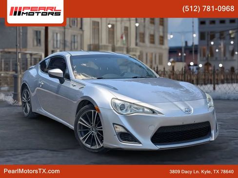 Used 2015 Scion FR-S RWD image 1