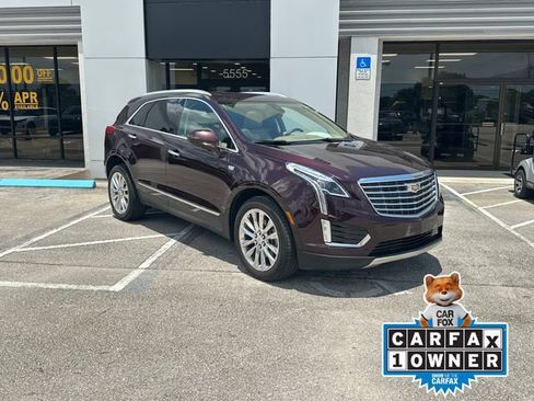 Used 2018 Cadillac XT5 Platinum w/ Driver Assist Package AWD/4WD image 6