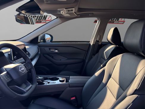 New 2026 Nissan Rogue SV image 9