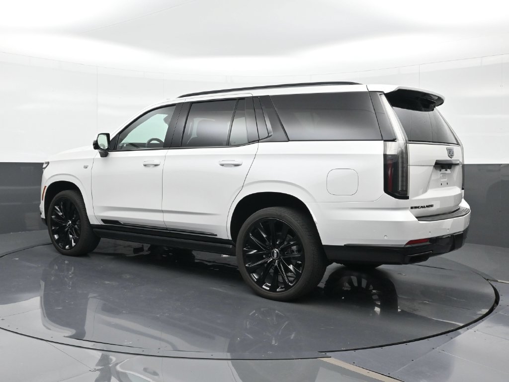 Used 2025 Cadillac Escalade Sport Platinum w/ LPO, ONYX Package AWD/4WD image 2