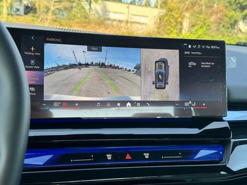 Used 2025 BMW i5 xDrive40 w/ Premium Package image 23